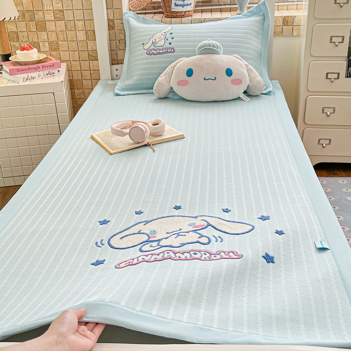 91家纺网 家纺一手货源 找家纺 （总）蓝邻家纺 2026年新款PE提花三丽鸥毛巾绣凉席系列-学生床