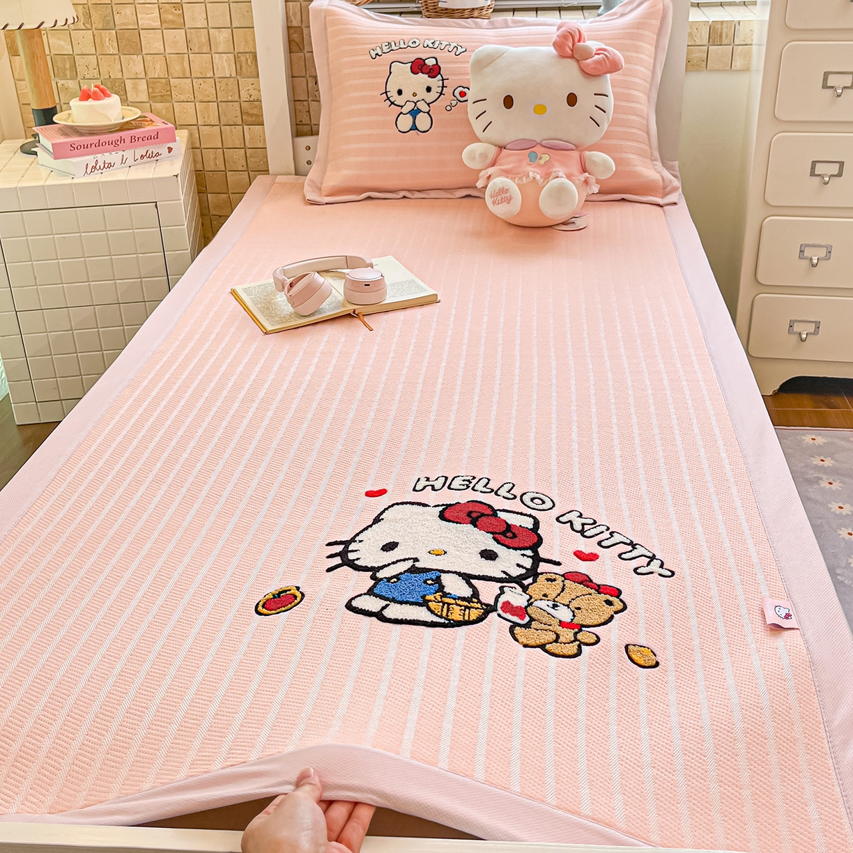 91家纺网 家纺一手货源 找家纺 （总）蓝邻家纺 2026年新款PE提花三丽鸥毛巾绣凉席系列-学生床