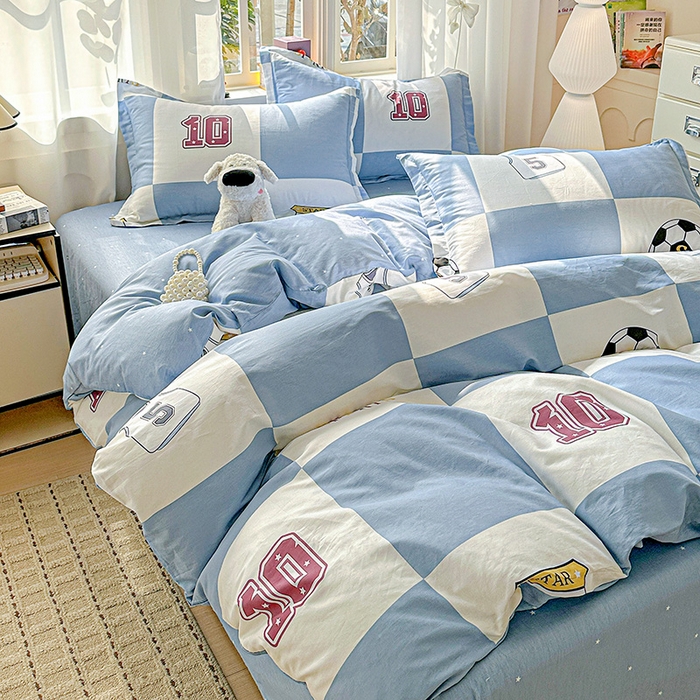 91家纺网 家纺一手货源 找家纺 依庭 2026新款12868全棉纯棉印花四件套足球小将