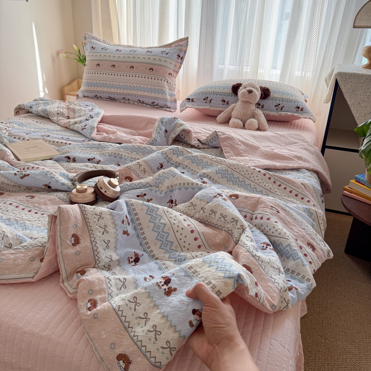 91家纺网 家纺一手货源 找家纺 禾沐 2026新款泡芙棉泡芙纱夏被四件套 费尔岛小狗