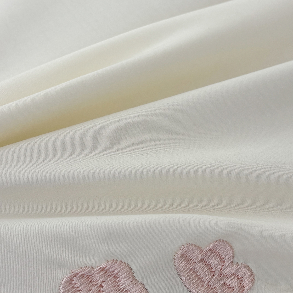 91家纺网 家纺一手货源 找家纺 （总）合欢（原天一阁） 2026新款50s双股长绒棉纯棉刺绣四件套礼盒装-秘境花园