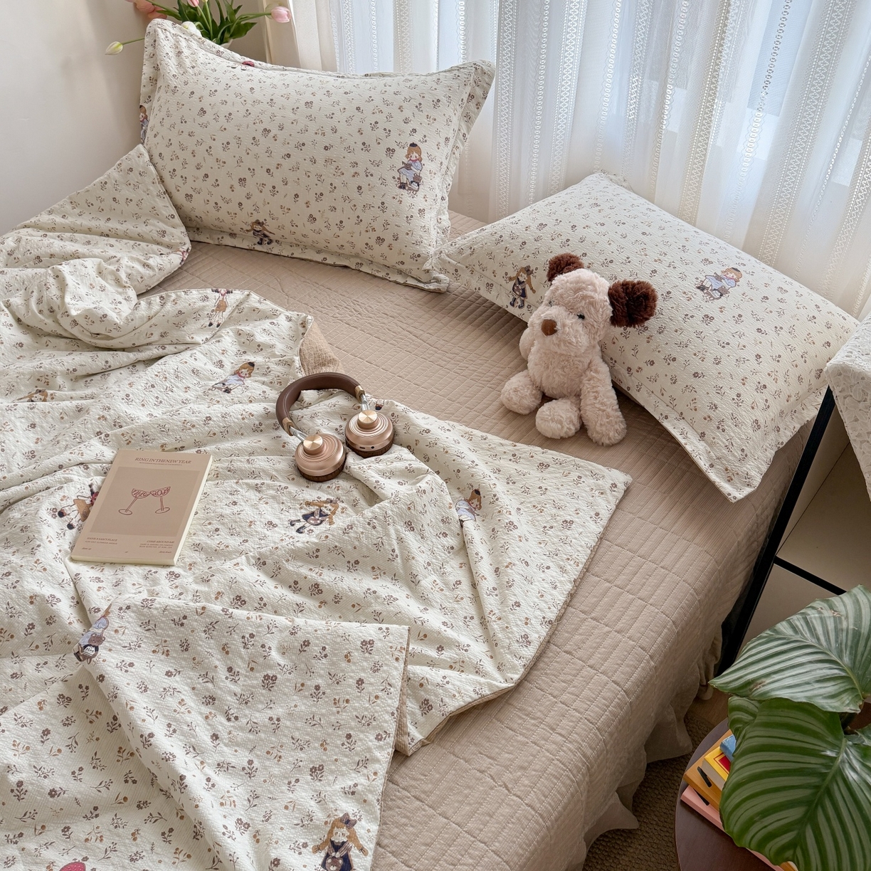 91家纺网 家纺一手货源 找家纺 禾沐 2026新款泡芙棉泡芙纱夏被四件套 花间娃娃