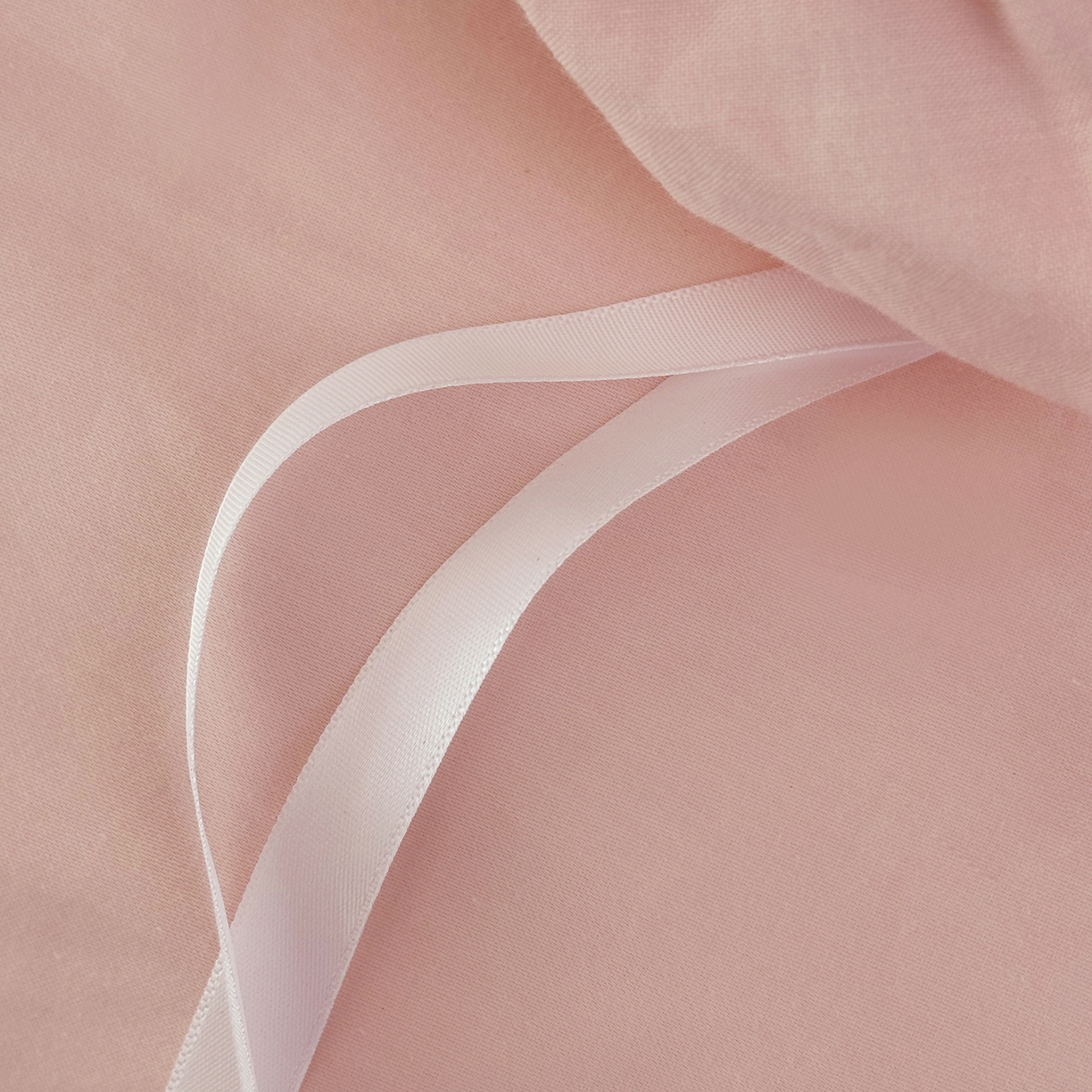 91家纺网 家纺一手货源 找家纺 合欢（原天一阁） 2026新款50s双股长绒棉纯棉刺绣四件套礼盒装-秘境花园 秘境花园-水军蓝+粉