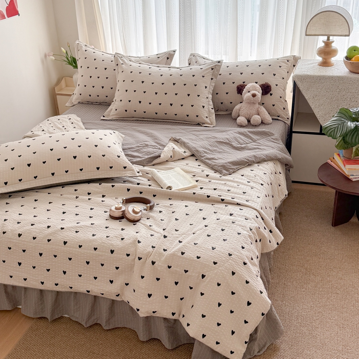 91家纺网 家纺一手货源 找家纺 禾沐 2026新款泡芙棉泡芙纱夏被四件套 灰爱心