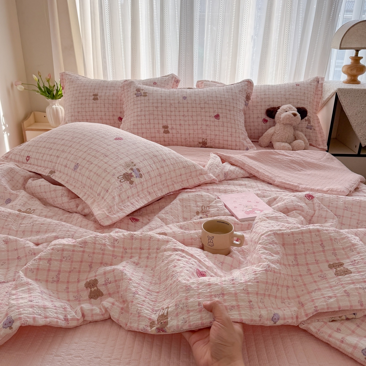 91家纺网 家纺一手货源 找家纺 禾沐 2026新款泡芙棉泡芙纱夏被四件套 蜜桃小兔