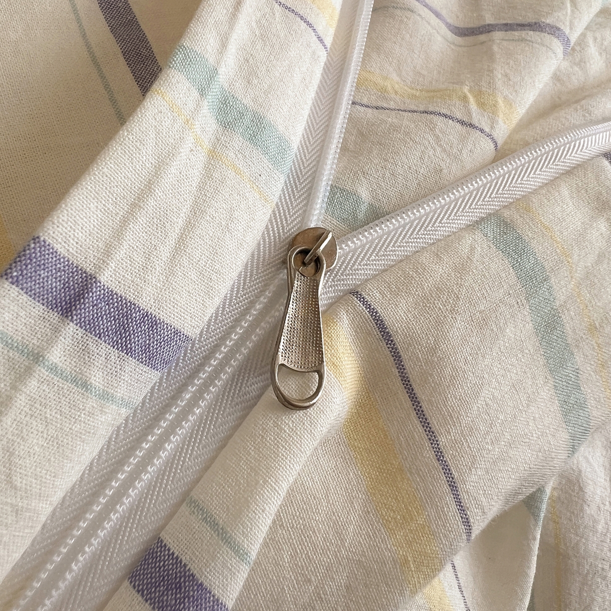 91家纺网 家纺一手货源 找家纺 丽涵家纺 2026新款全棉纯棉色织水洗棉绣花单被套被套单件 韵律-紫