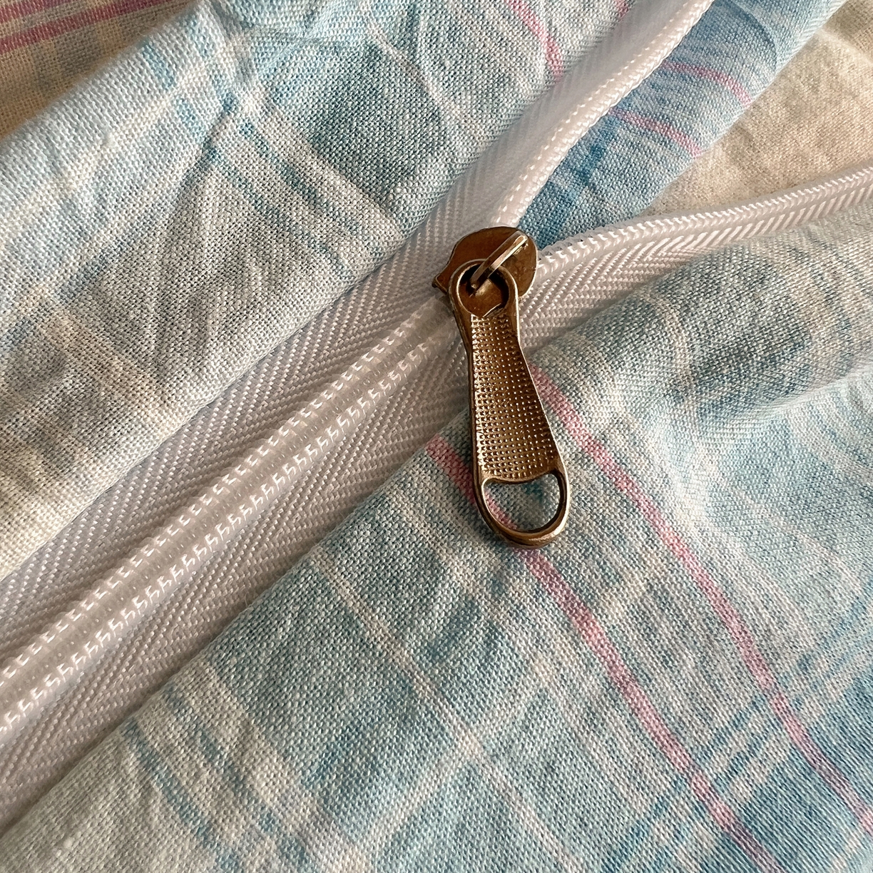 91家纺网 家纺一手货源 找家纺 丽涵家纺 2026新款全棉纯棉色织水洗棉绣花单被套被套单件 梦想-兰