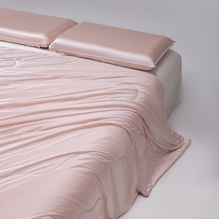 91家纺网 家纺一手货源 找家纺 （总）迪梵家纺 2026春夏新品A类水光丝绸锦氨（170克面料）凉感冰丝夏凉被55大豆夏被空调被薄被子被芯