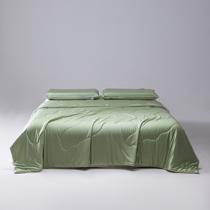 91家纺网 家纺一手货源 找家纺 迪梵家纺 2026春夏新品A类水光丝绸锦氨（170克面料）凉感冰丝夏凉被55大豆夏被空调被薄被子被芯 橄榄绿
