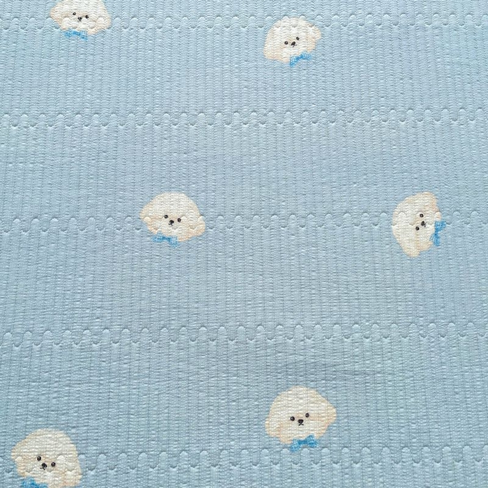 91家纺网 家纺一手货源 找家纺 梵朴 2026新款A类泡芙双层纱云感邹邹纱床盖三件套 蓝色领结狗