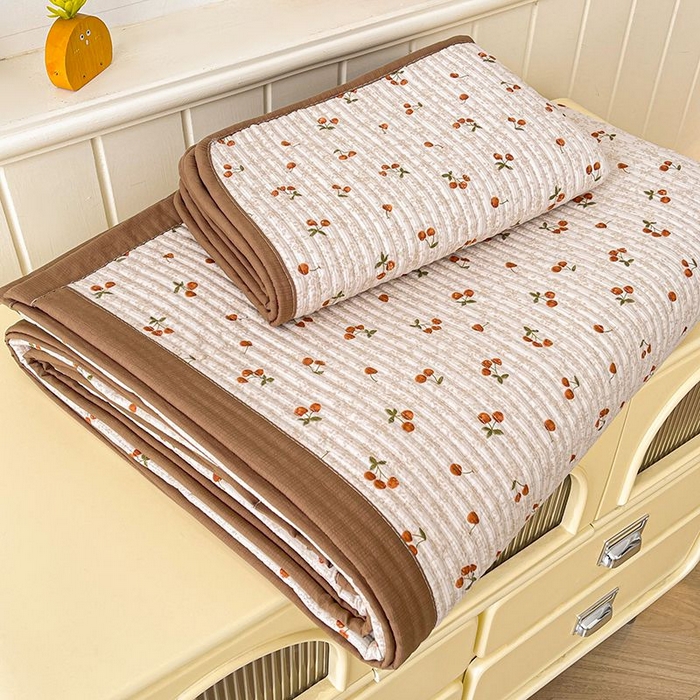 91家纺网 家纺一手货源 找家纺 梵朴 2026新款A类泡芙双层纱云感邹邹纱床盖三件套 酒渍樱桃