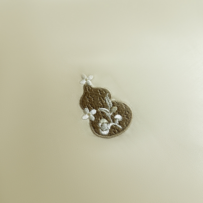 91家纺网 家纺一手货源 找家纺 桂雅居 2026新款东芳茶净--福运绵长工艺夏被被子被芯 丝柔金