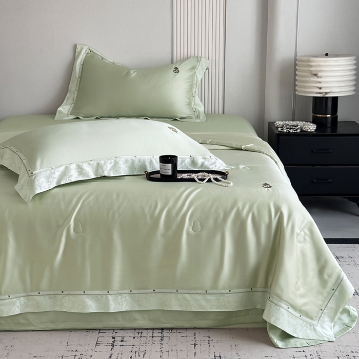 91家纺网 家纺一手货源 找家纺 桂雅居 2026新款东芳茶净--福运绵长工艺夏被被子被芯 丝柔绿