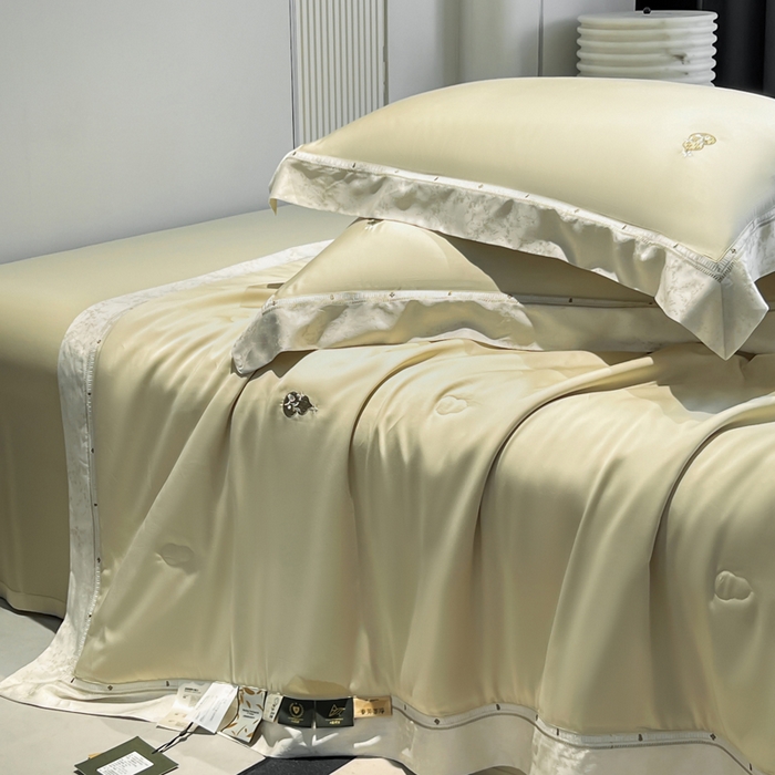 91家纺网 家纺一手货源 找家纺 桂雅居 2026新款东芳茶净--福运绵长工艺夏被被子被芯 丝柔金