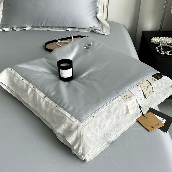 91家纺网 家纺一手货源 找家纺 桂雅居 2026新款东芳茶净--福运绵长工艺夏被被子被芯 丝柔灰