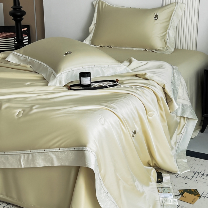 91家纺网 家纺一手货源 找家纺 桂雅居 2026新款东芳茶净--福运绵长工艺夏被被子被芯 丝柔金