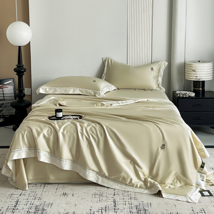 91家纺网 家纺一手货源 找家纺 桂雅居 2026新款东芳茶净--福运绵长工艺夏被被子被芯 丝柔金