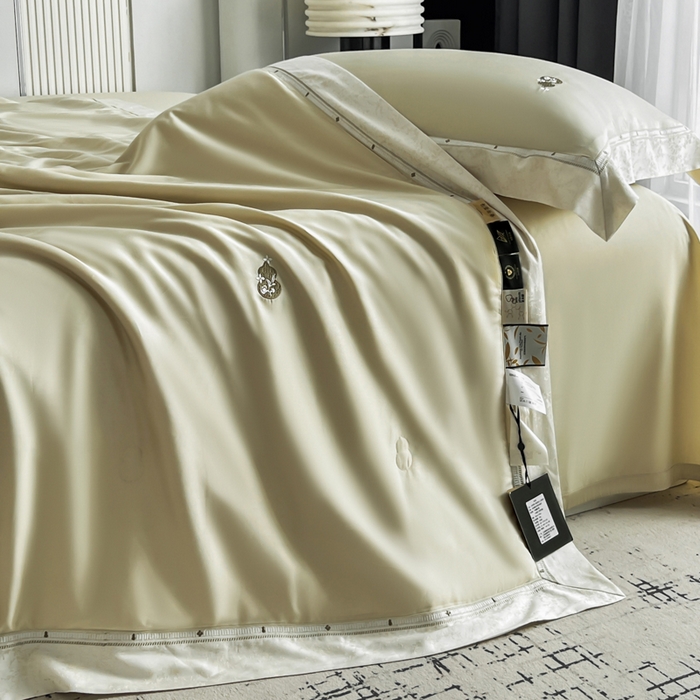 91家纺网 家纺一手货源 找家纺 桂雅居 2026新款东芳茶净--福运绵长工艺夏被被子被芯 丝柔金