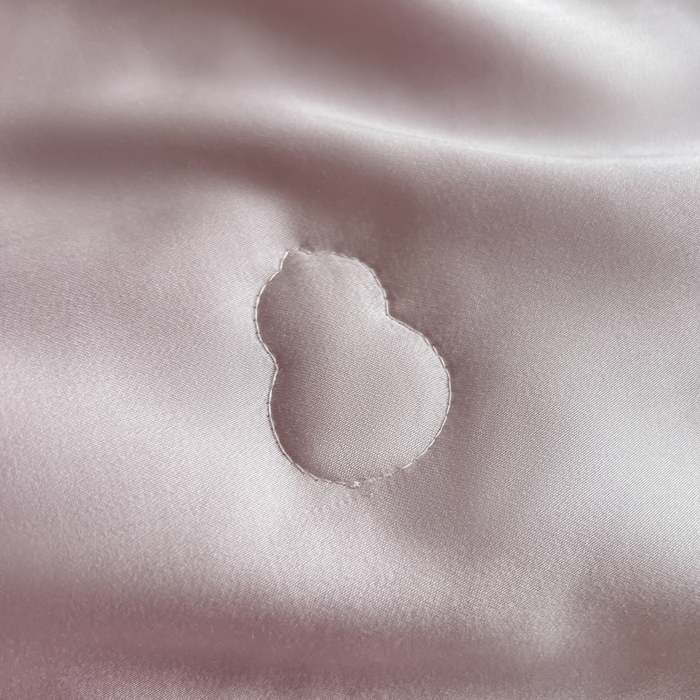 91家纺网 家纺一手货源 找家纺 桂雅居 2026新款东芳茶净--福运绵长工艺夏被被子被芯 丝柔粉