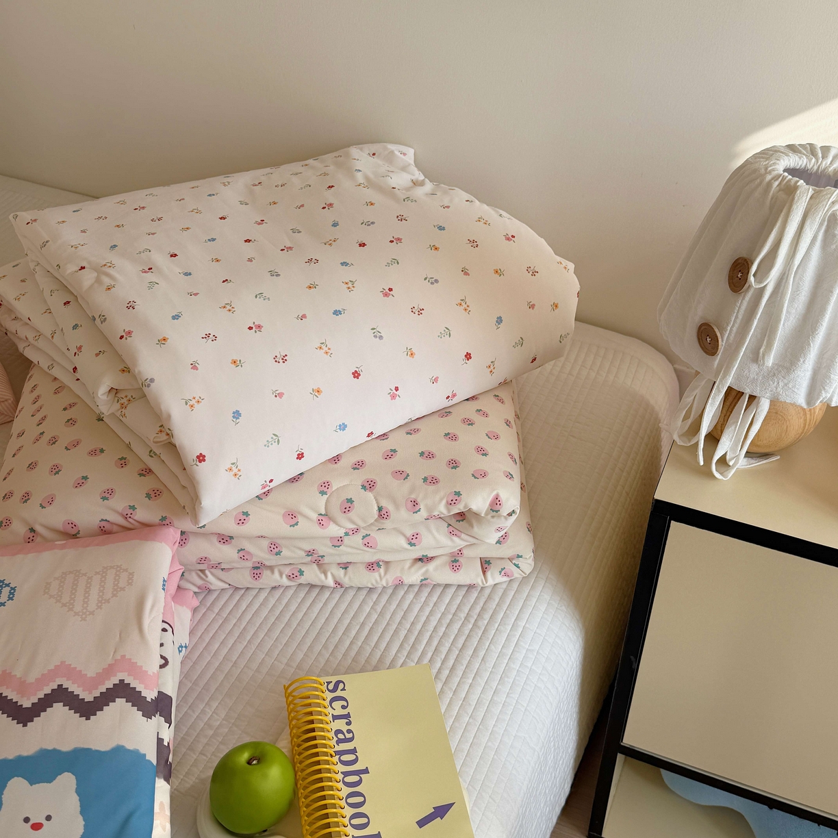 91家纺网 家纺一手货源 找家纺 （总）美乐迪家纺 2026春夏新款水光冰丝床盖夏被夏凉被空调被四件套