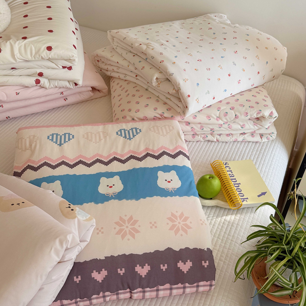 91家纺网 家纺一手货源 找家纺 （总）美乐迪家纺 2026春夏新款水光冰丝床盖夏被夏凉被空调被四件套