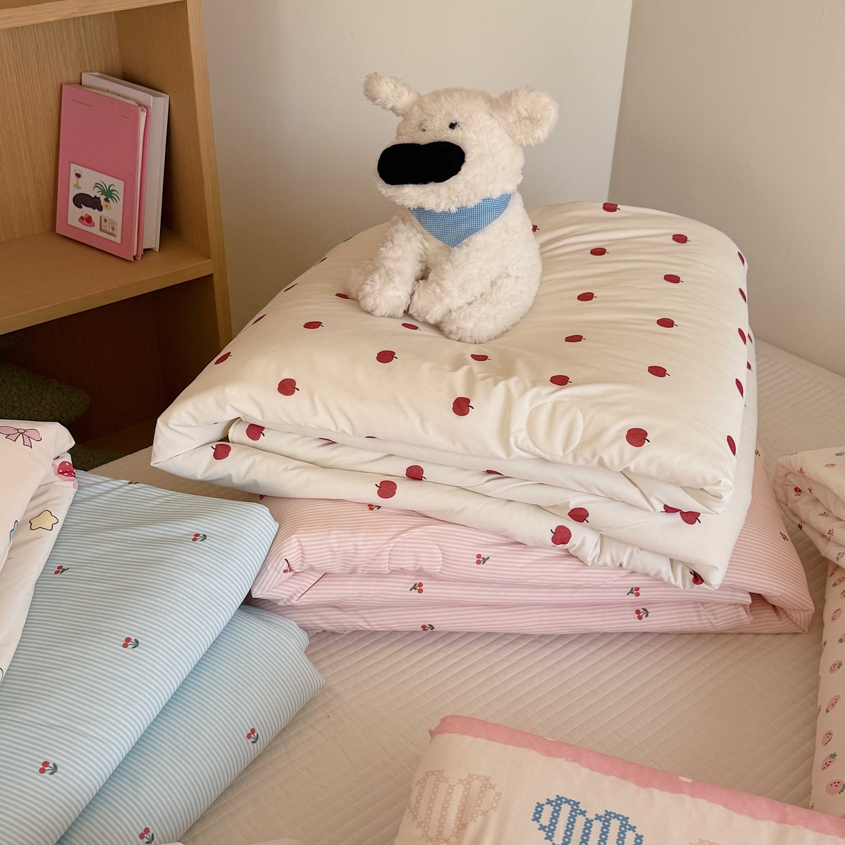 91家纺网 家纺一手货源 找家纺 （总）美乐迪家纺 2026春夏新款水光冰丝床盖夏被夏凉被空调被四件套