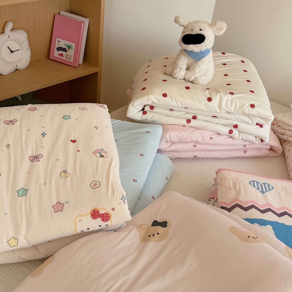 91家纺网 家纺一手货源 找家纺 美乐迪家纺 2026春夏新款水光冰丝床盖夏被夏凉被空调被四件套 组合图仅供展示不可下单