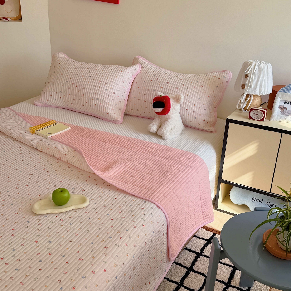 91家纺网 家纺一手货源 找家纺 美乐迪家纺 2026春夏新款水光冰丝床盖夏被夏凉被空调被四件套 彩色小花