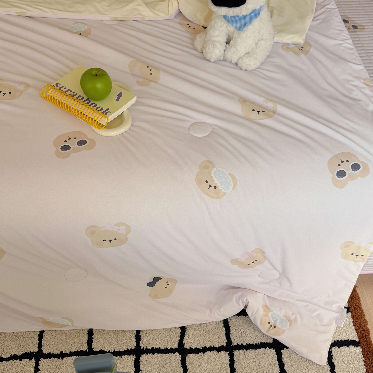 91家纺网 家纺一手货源 找家纺 美乐迪家纺 2026春夏新款水光冰丝床盖夏被夏凉被空调被四件套 粉色小熊