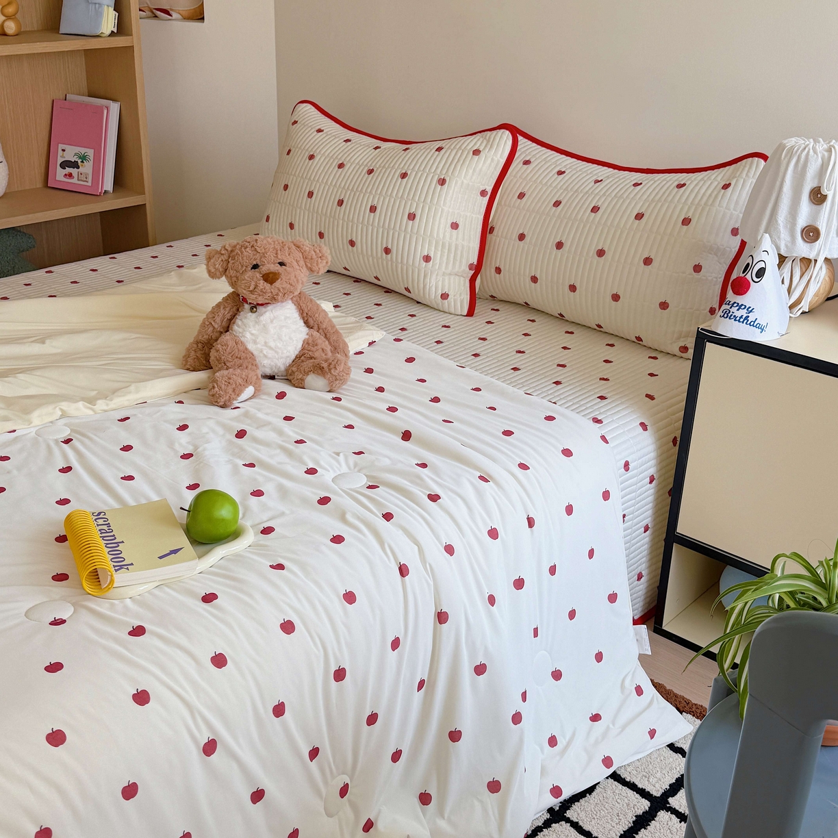 91家纺网 家纺一手货源 找家纺 美乐迪家纺 2026春夏新款水光冰丝床盖夏被夏凉被空调被四件套 苹果