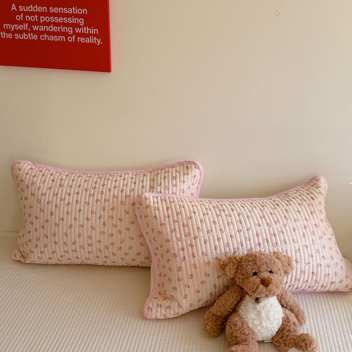 91家纺网 家纺一手货源 找家纺 美乐迪家纺 2026春夏新款水光冰丝床盖夏被夏凉被空调被四件套 小草莓