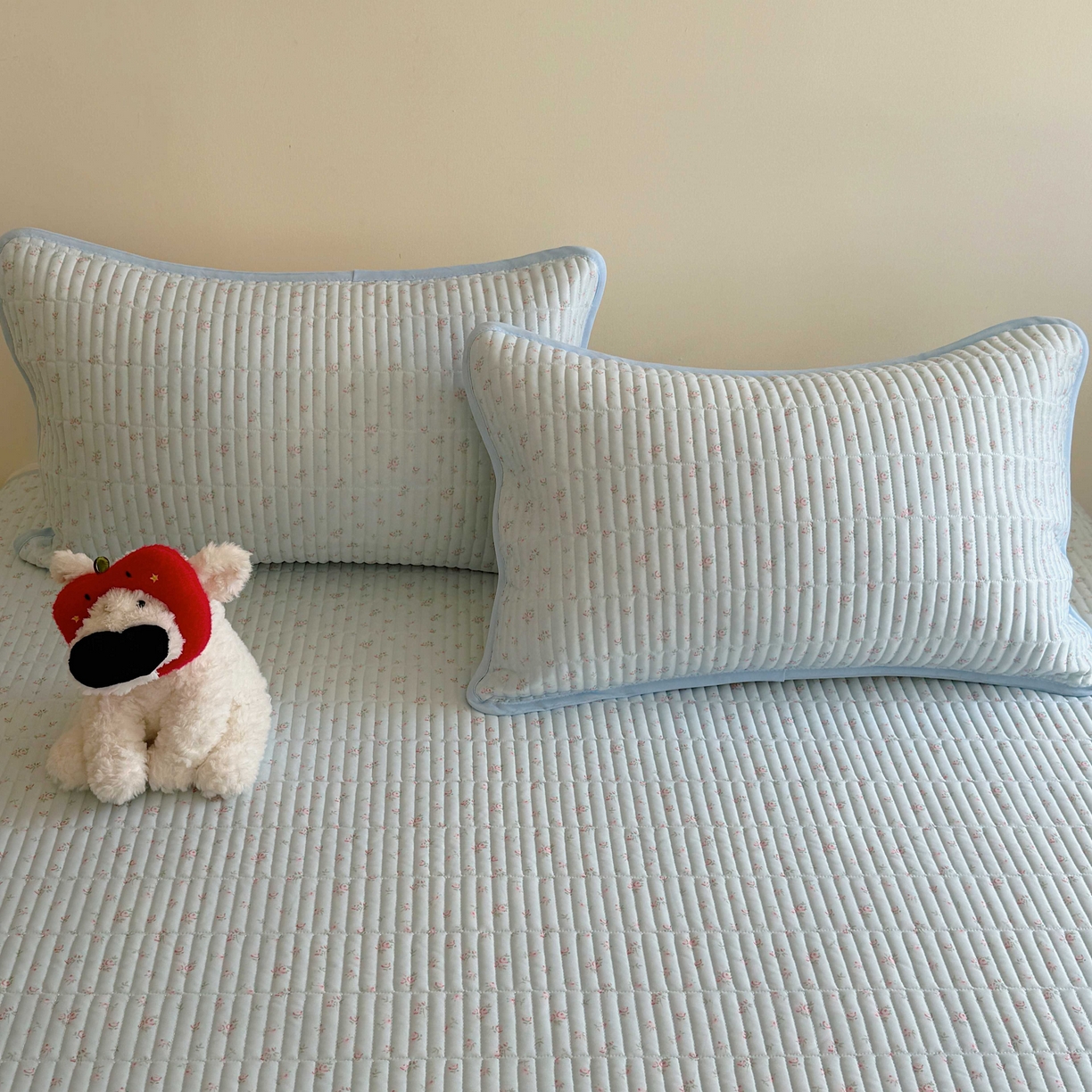 91家纺网 家纺一手货源 找家纺 美乐迪家纺 2026春夏新款水光冰丝床盖夏被夏凉被空调被四件套 小碎花蓝