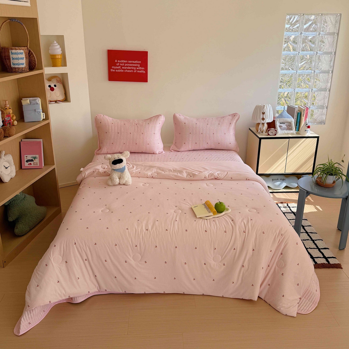 91家纺网 家纺一手货源 找家纺 美乐迪家纺 2026春夏新款水光冰丝床盖夏被夏凉被空调被四件套 樱桃粉