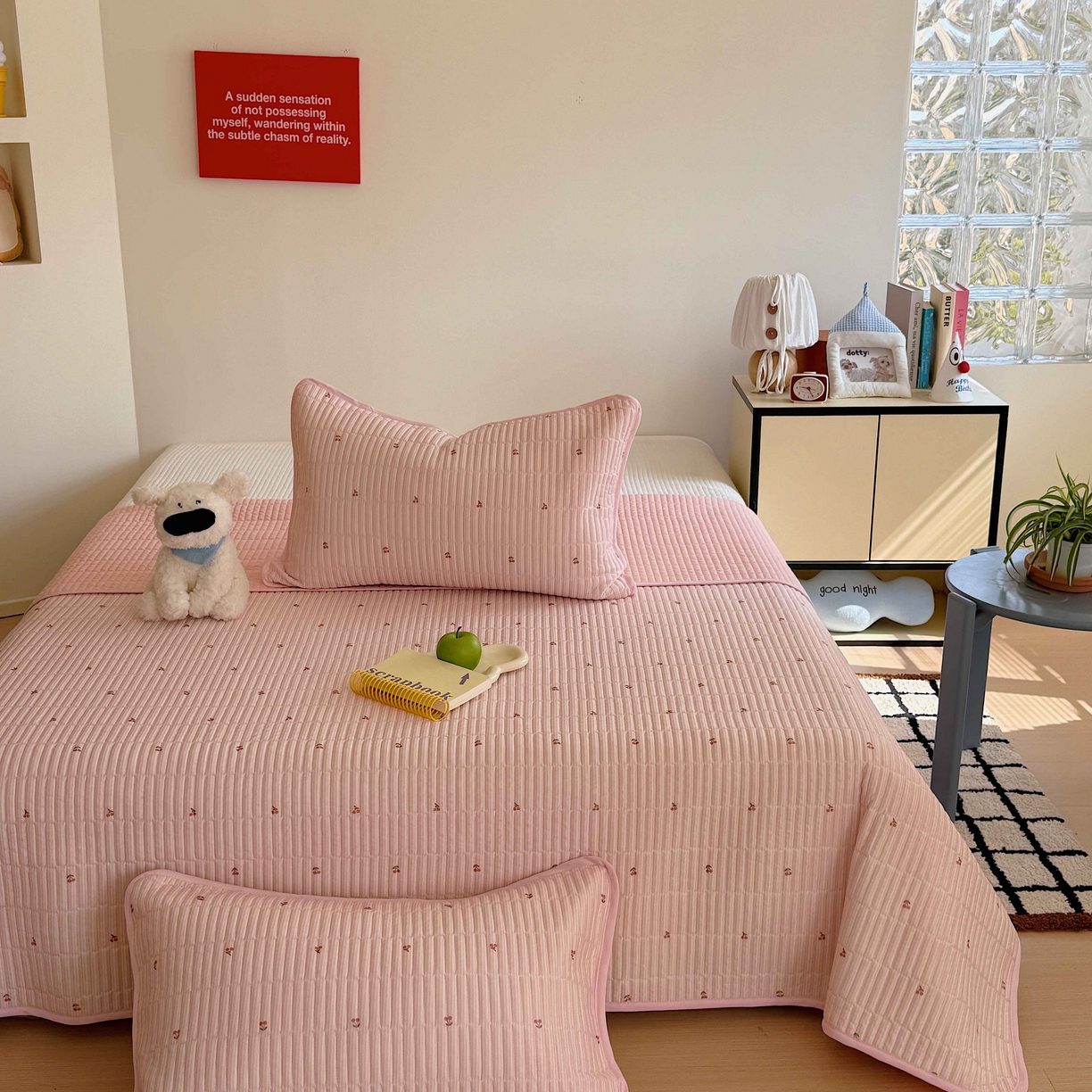 91家纺网 家纺一手货源 找家纺 美乐迪家纺 2026春夏新款水光冰丝床盖夏被夏凉被空调被四件套 樱桃粉