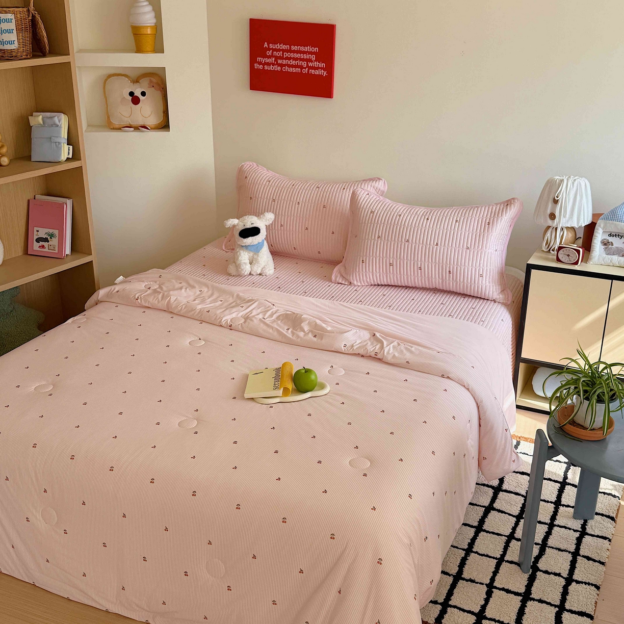 91家纺网 家纺一手货源 找家纺 美乐迪家纺 2026春夏新款水光冰丝床盖夏被夏凉被空调被四件套 樱桃粉