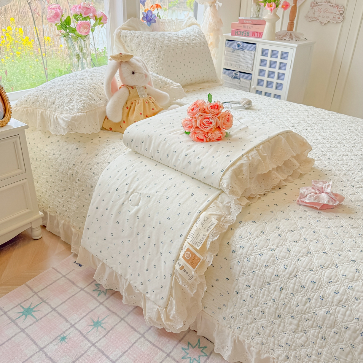 91家纺网 家纺一手货源 找家纺 （总）慕晨 2026新款大花边全棉双层纱多功能夏凉被床盖四件套高温水洗床盖夹棉三件套