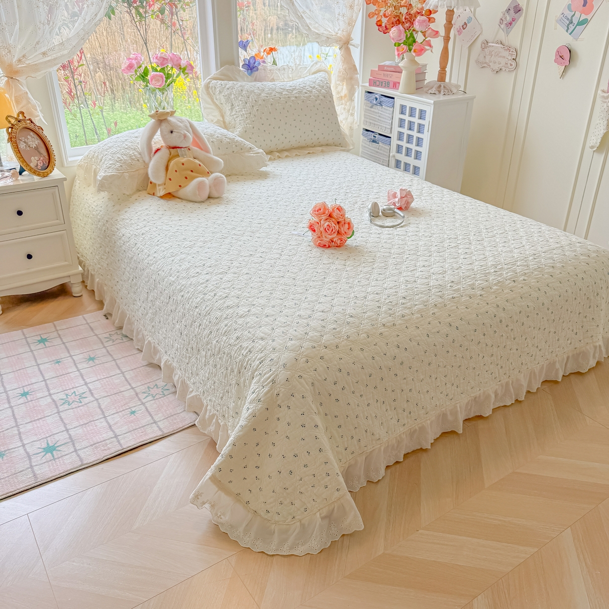 91家纺网 家纺一手货源 找家纺 慕晨 2026新款大花边全棉双层纱多功能夏凉被床盖四件套高温水洗床盖夹棉三件套 冰蓝星