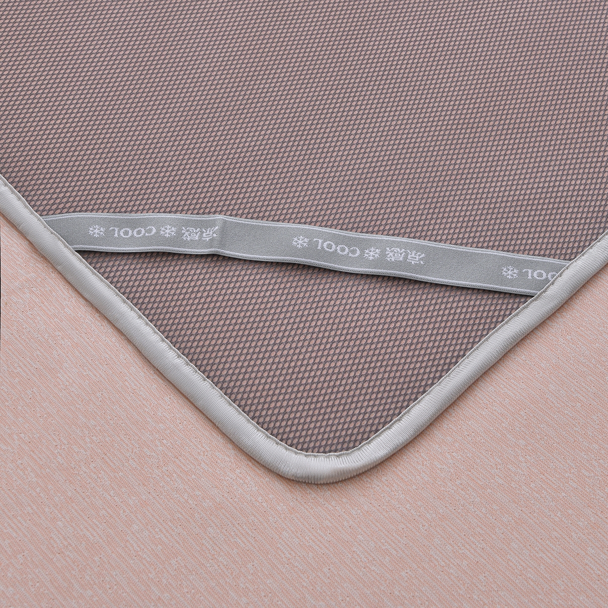 91家纺网 家纺一手货源 找家纺 （总）金艾草 2026新款纯色冰豆豆榻榻米凉席席子