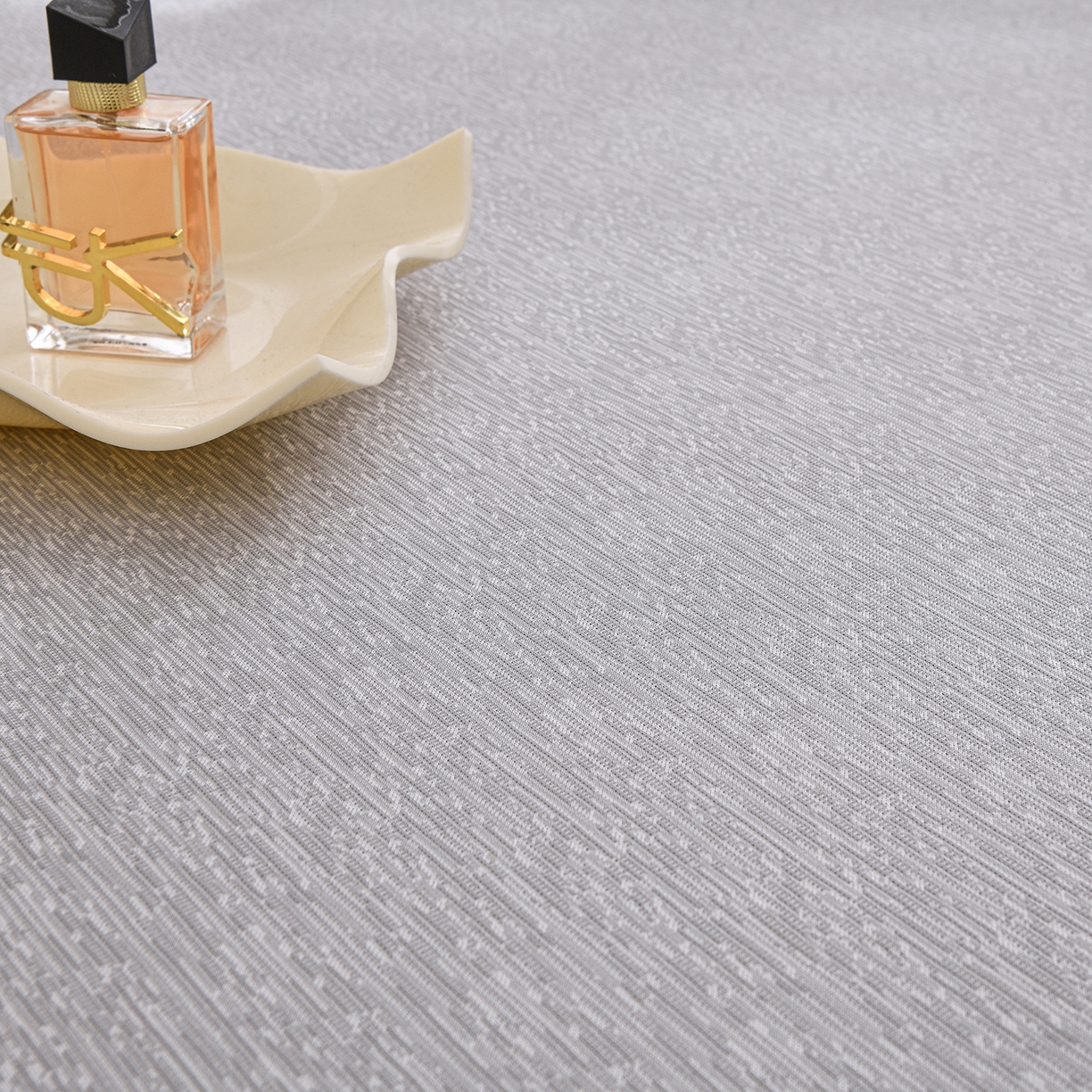 91家纺网 家纺一手货源 找家纺 金艾草 2026新款纯色冰豆豆榻榻米凉席席子 凉豆豆-浅灰色