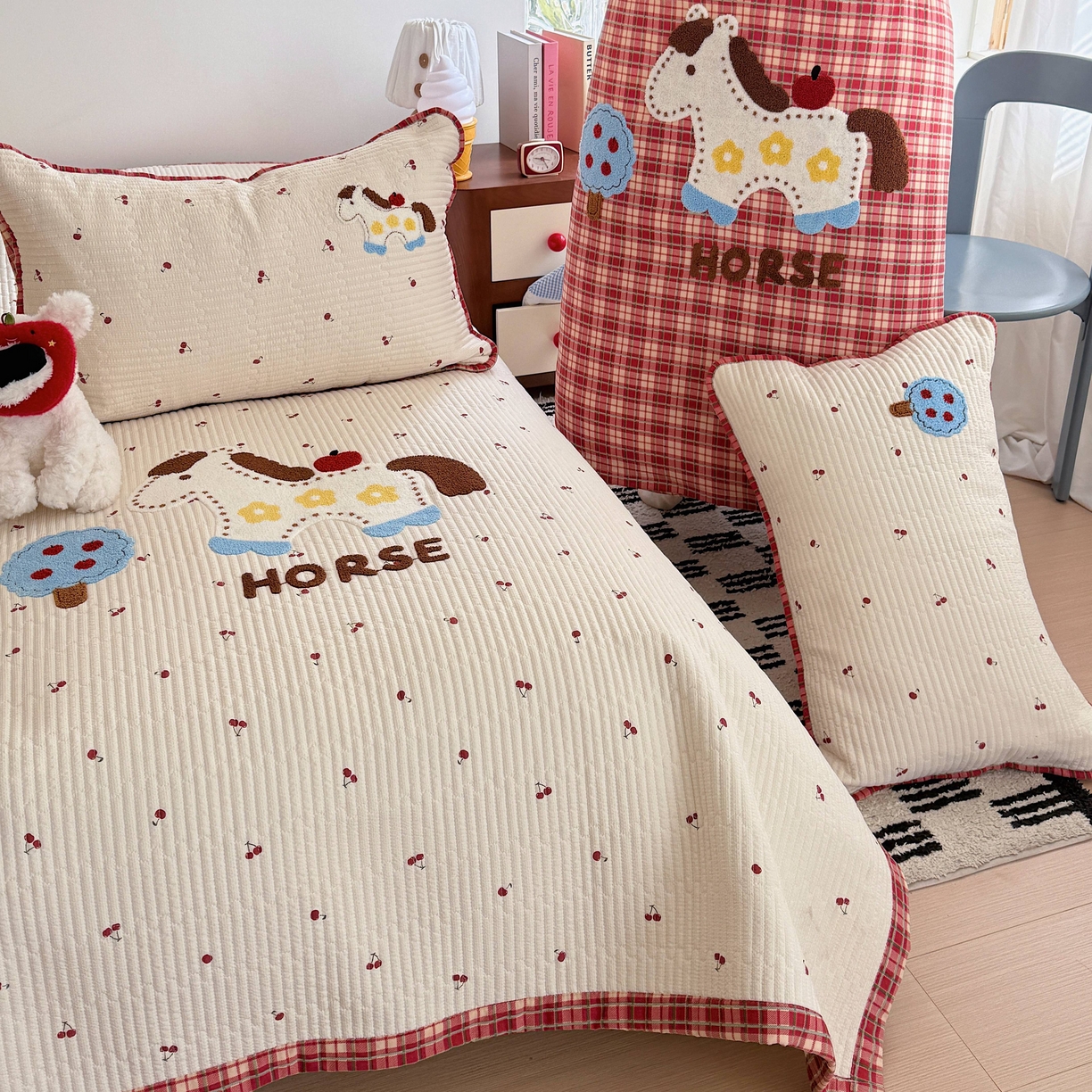 91家纺网 家纺一手货源 找家纺 顾里家纺 2026新款ins韩风床盖单品床盖单件三件套被套四件套 爱岛小马