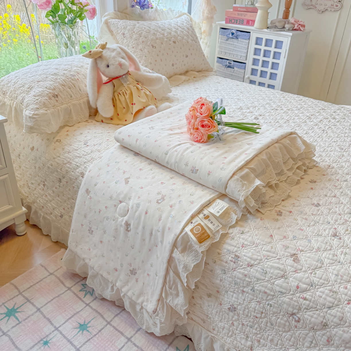 91家纺网 家纺一手货源 找家纺 （总）慕晨 2026新款大花边全棉双层纱多功能夏凉被床盖四件套高温水洗床盖夹棉三件套