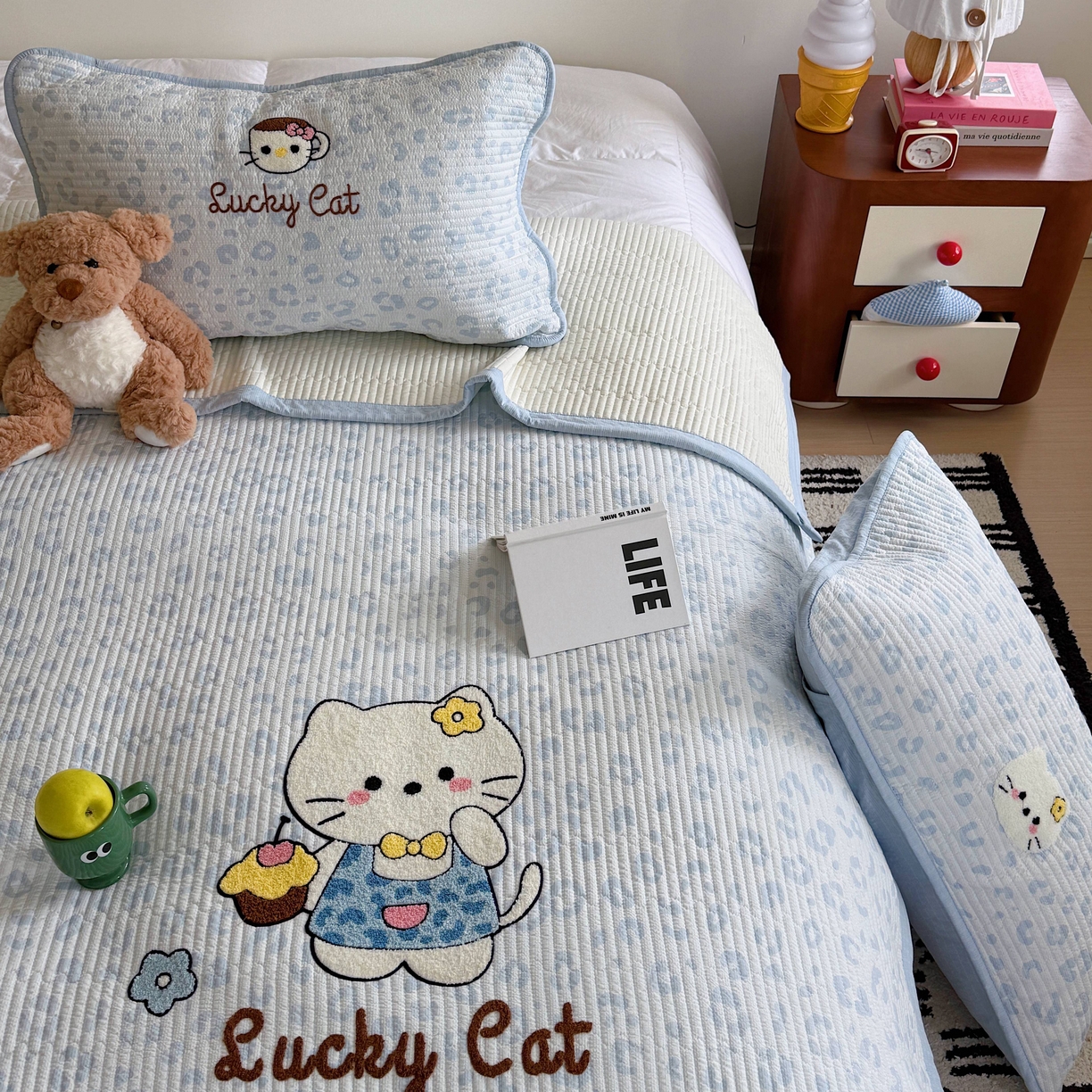 91家纺网 家纺一手货源 找家纺 顾里家纺 2026新款ins韩风床盖单品床盖单件三件套被套四件套 豹纹喵喵