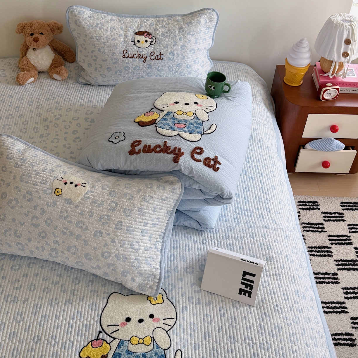 91家纺网 家纺一手货源 找家纺 顾里家纺 2026新款ins韩风床盖单品床盖单件三件套被套四件套 豹纹喵喵