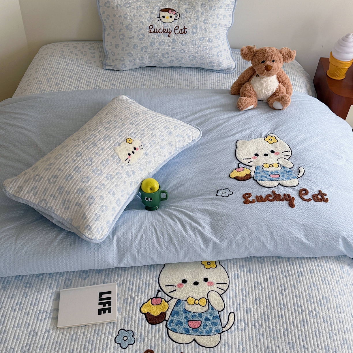 91家纺网 家纺一手货源 找家纺 顾里家纺 2026新款ins韩风床盖单品床盖单件三件套被套四件套 豹纹喵喵