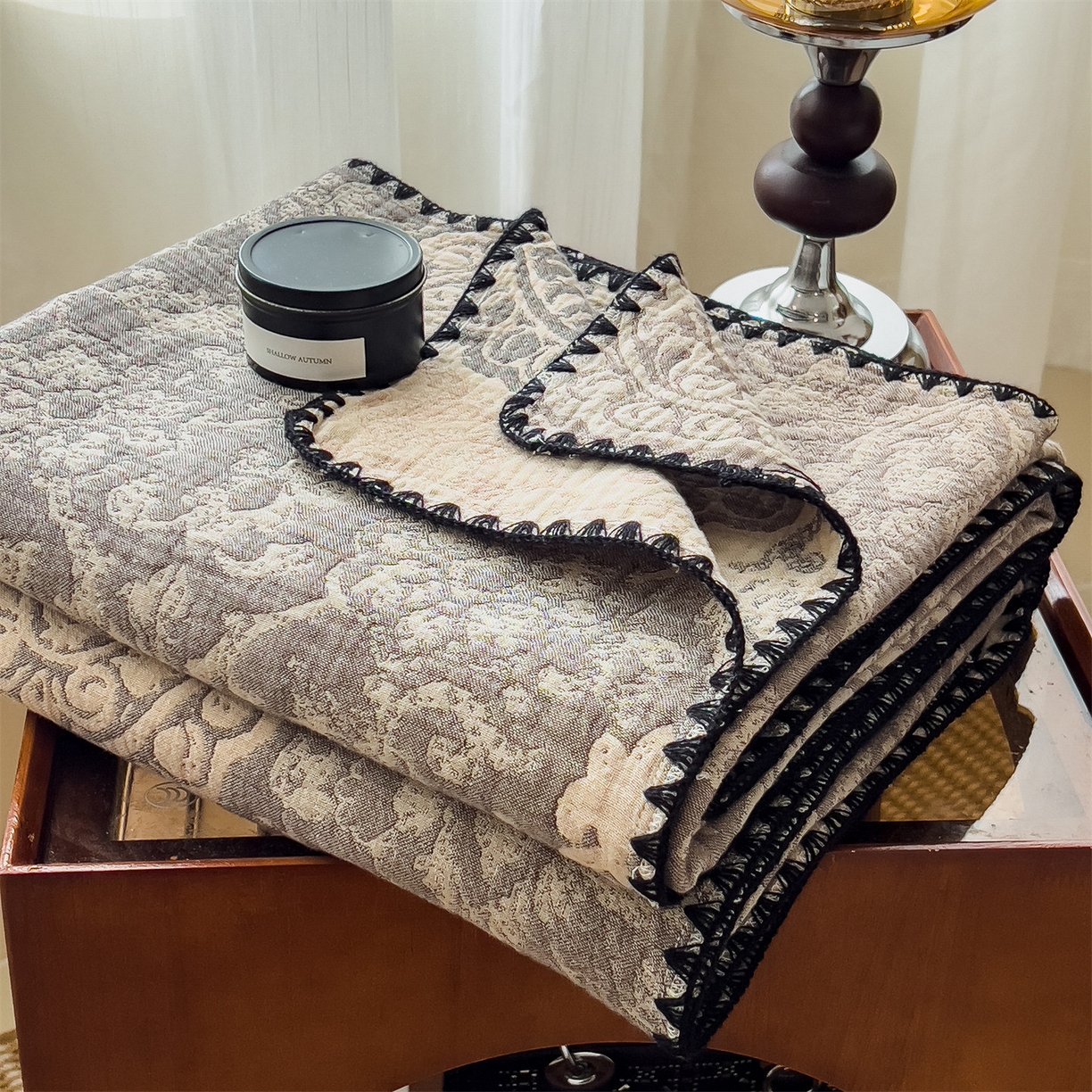 91家纺网 家纺一手货源 找家纺 云恋家纺 2026新款A类全棉四层纱三角针纱布毯全棉学生午睡被薄款床单沙发盖毯办公室披肩毯 素锦