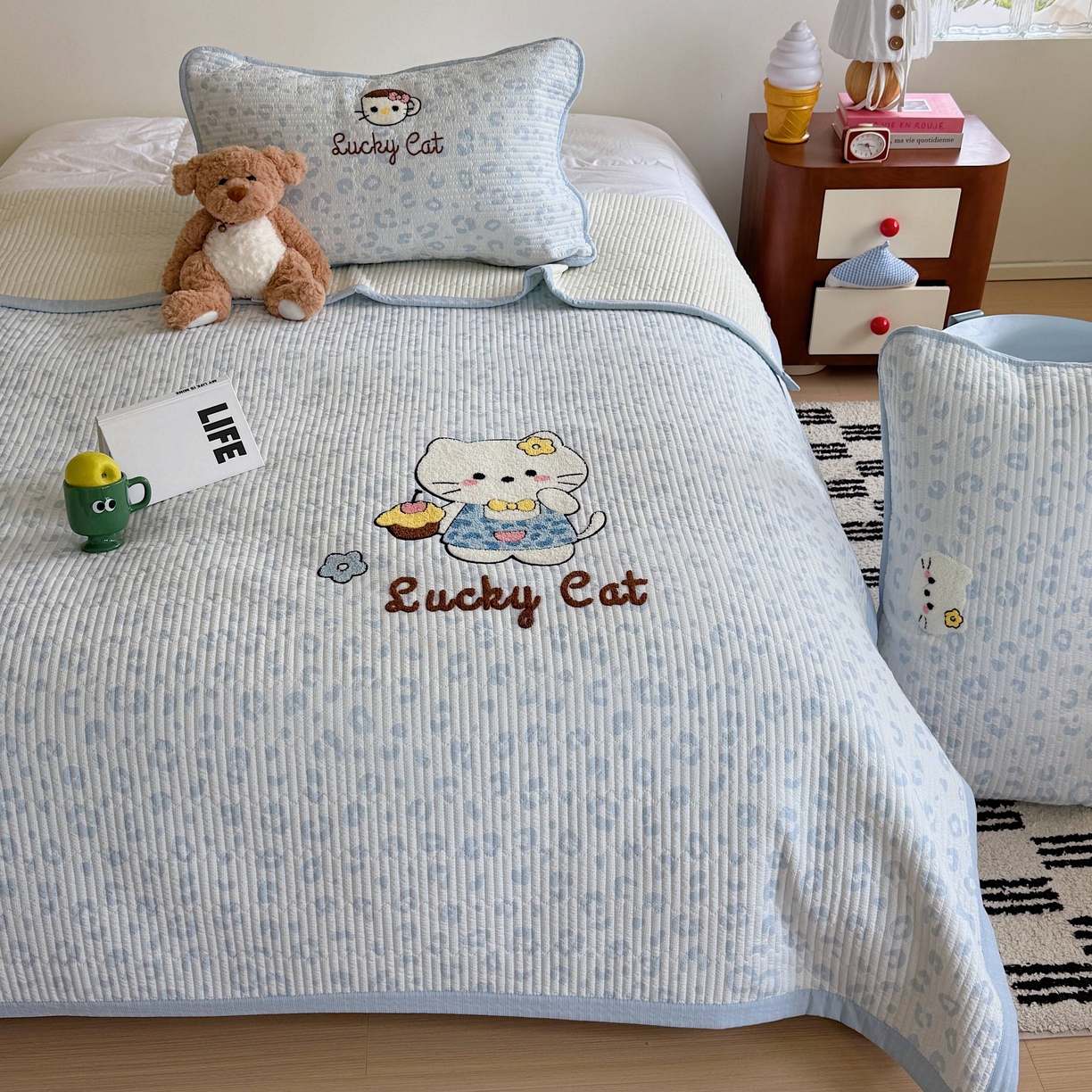 91家纺网 家纺一手货源 找家纺 顾里家纺 2026新款ins韩风床盖单品床盖单件三件套被套四件套 豹纹喵喵