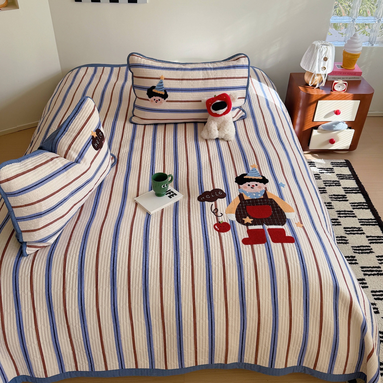 91家纺网 家纺一手货源 找家纺 顾里家纺 2026新款ins韩风床盖单品床盖单件三件套被套四件套 背带男孩