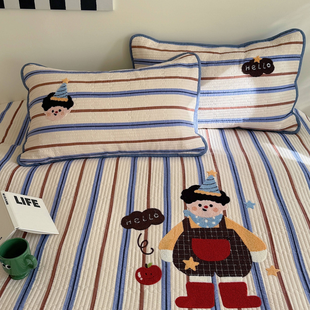 91家纺网 家纺一手货源 找家纺 顾里家纺 2026新款ins韩风床盖单品床盖单件三件套被套四件套 背带男孩