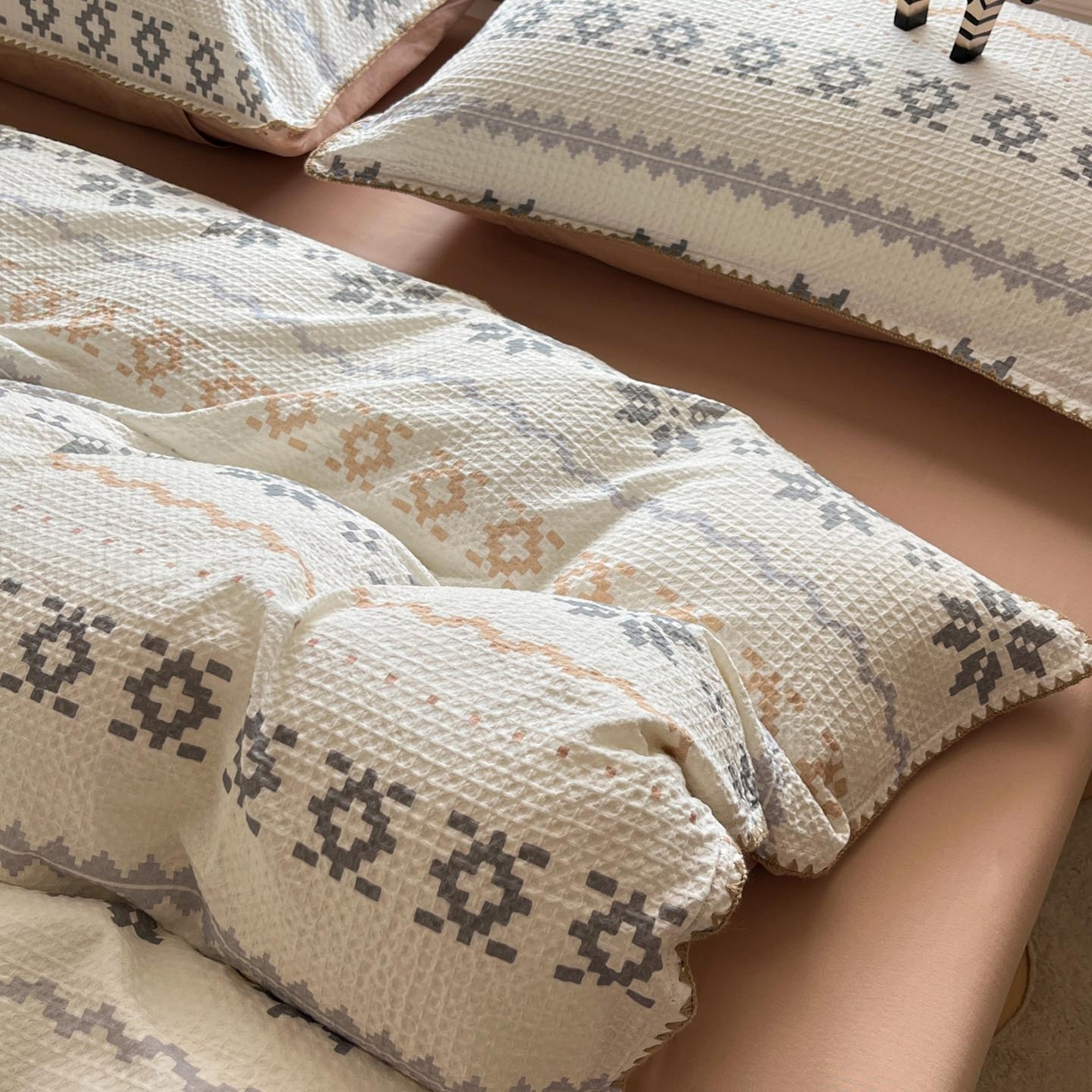 91家纺网 家纺一手货源 找家纺 涵宸家纺 2026新款全棉华夫格贝壳边四件套 雾漫纱