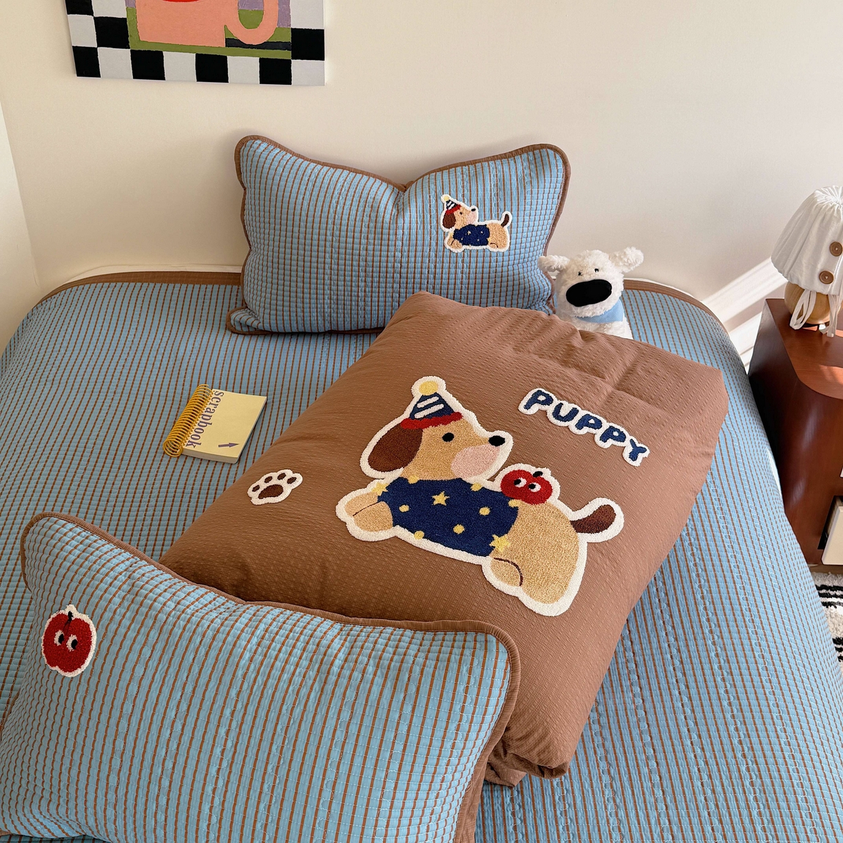 91家纺网 家纺一手货源 找家纺 顾里家纺 2026新款ins韩风床盖单品床盖单件三件套被套四件套 复古腊肠狗